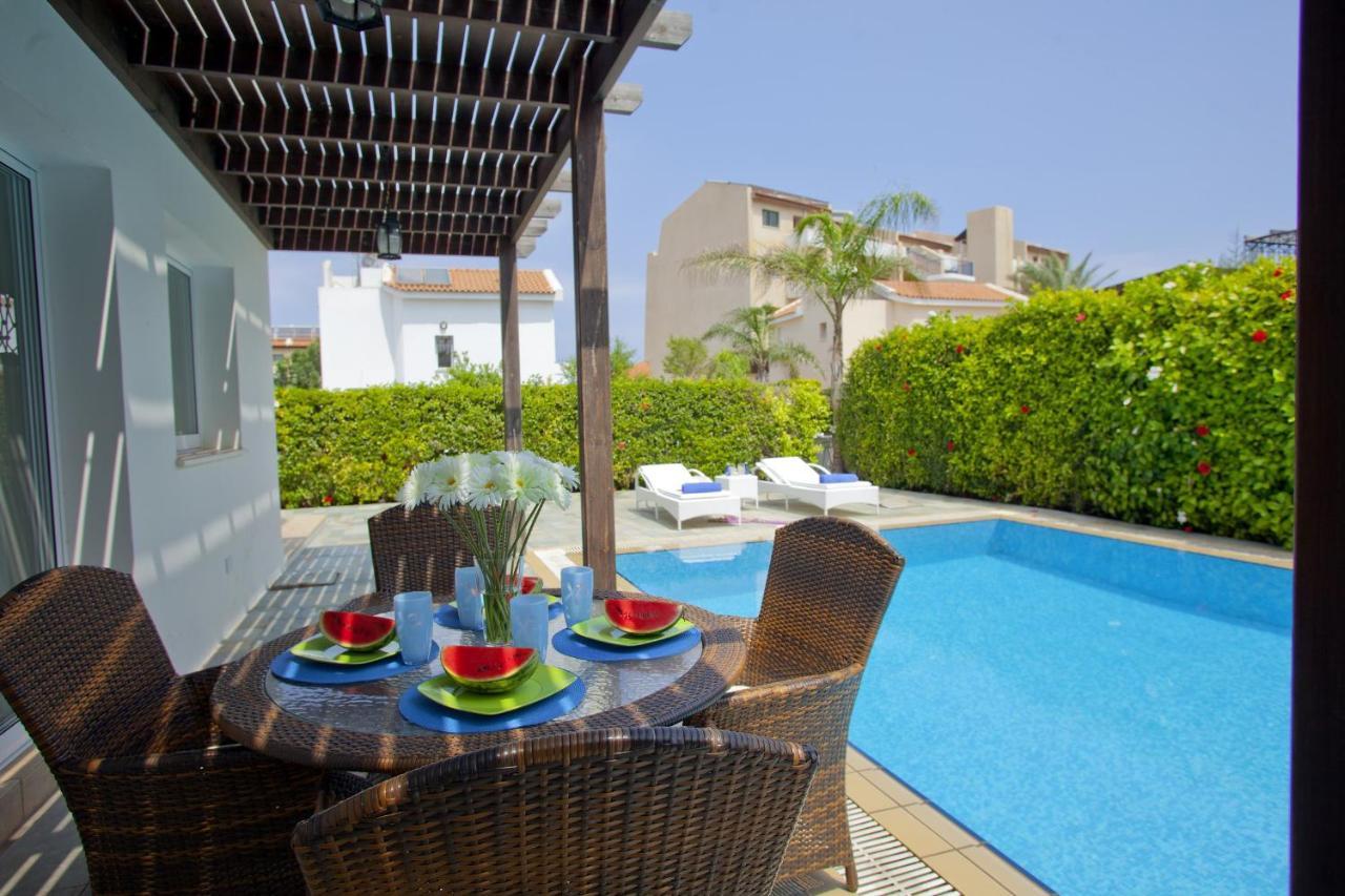 Villa Skyros Pernera Екстериор снимка