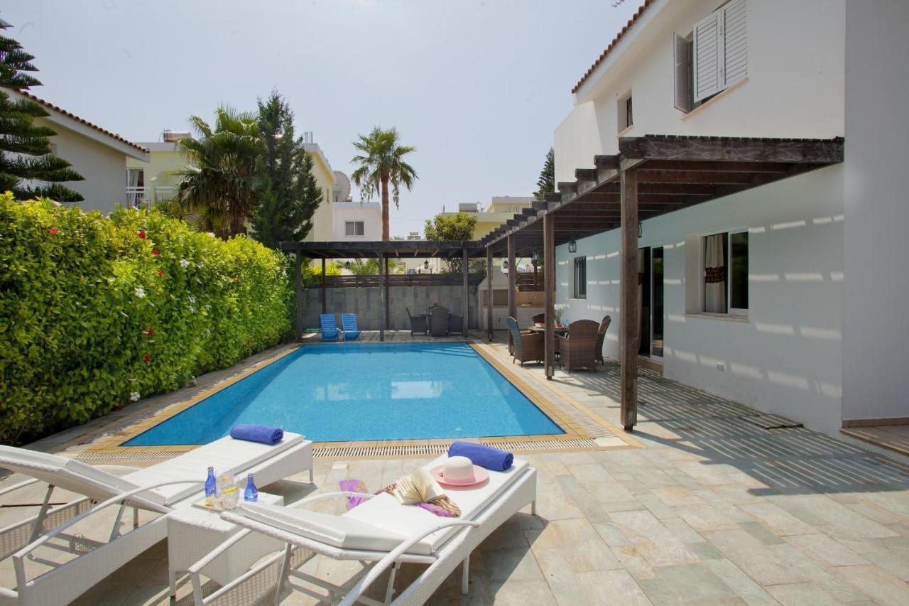 Villa Skyros Pernera Екстериор снимка